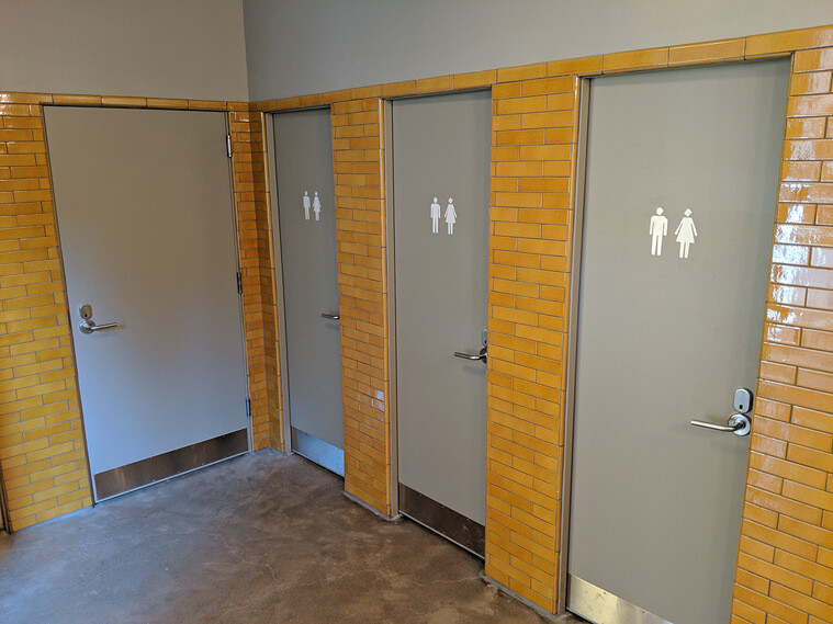 carpenter-hotel,-install,-santos-heritage-field