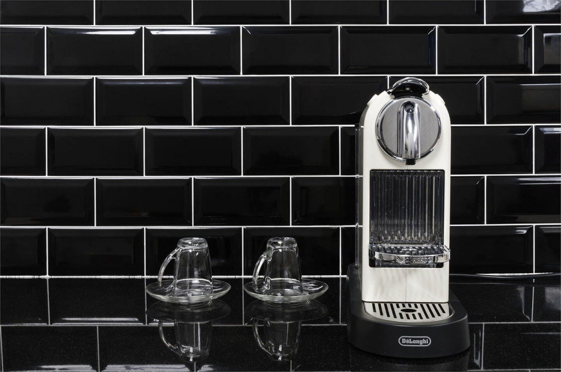 Esperanza-Blank-Wall-Install-36646-(3)