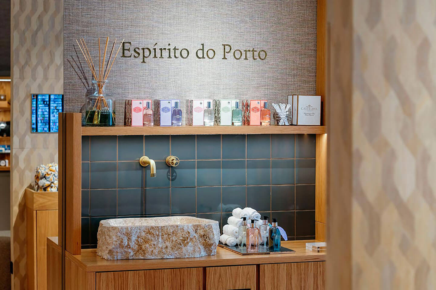 Kera-Isabella-Install-36758-(1)