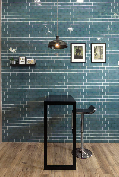 Kera-Transparent-Wall-Install-36761-(1)