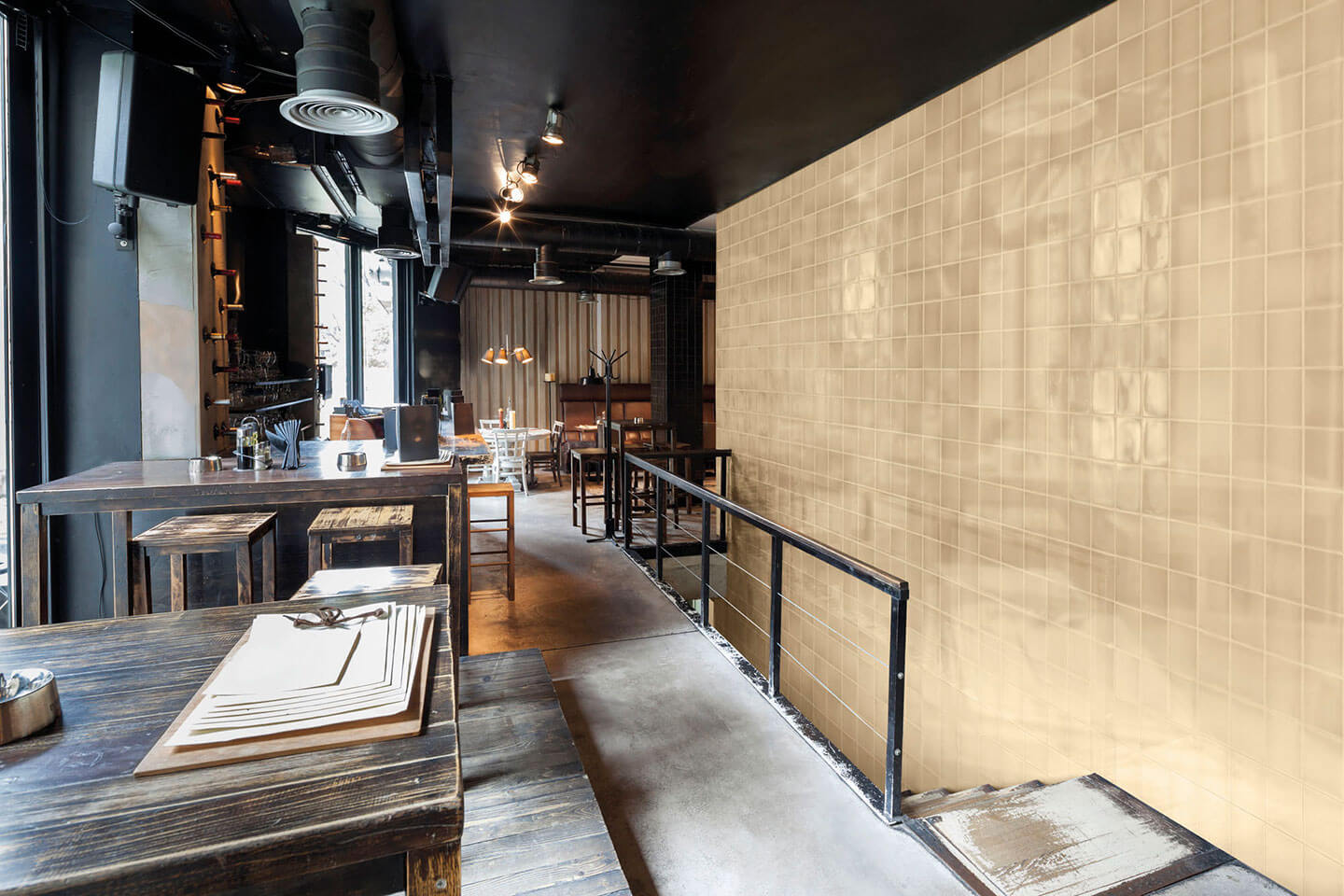 Kera-Transparent-Wall-Install-36761-(9)