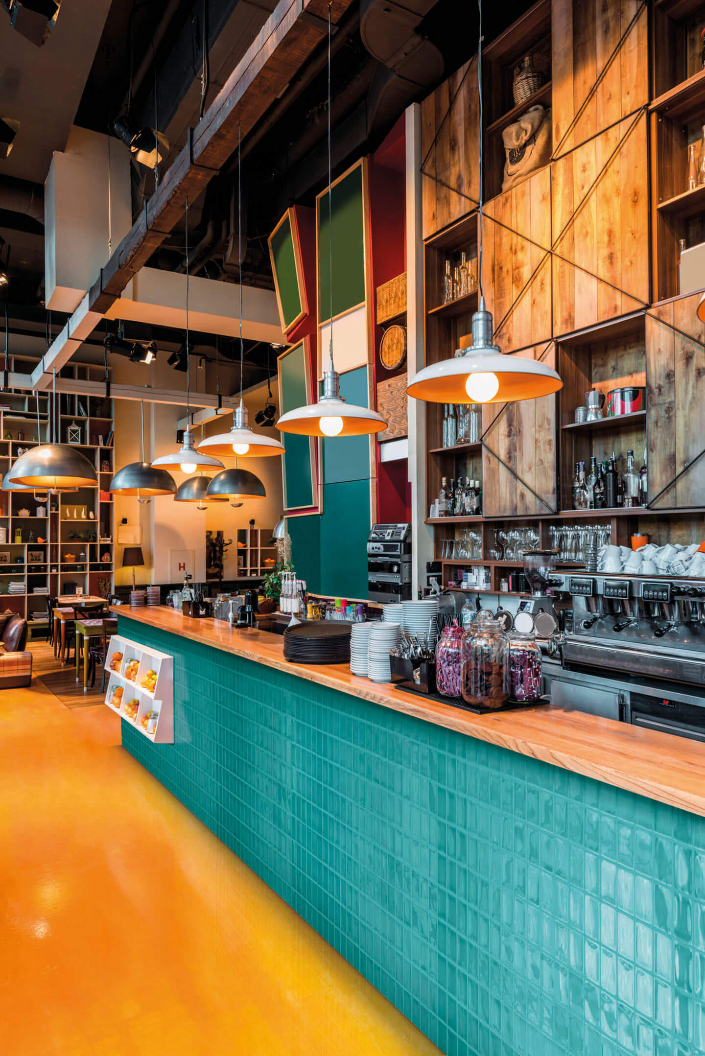 Kera-Transparent-Wall-Install-36761-(12)