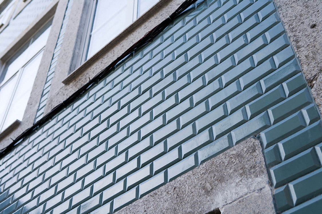 Madeira-Beveled-Wall-Install-36775