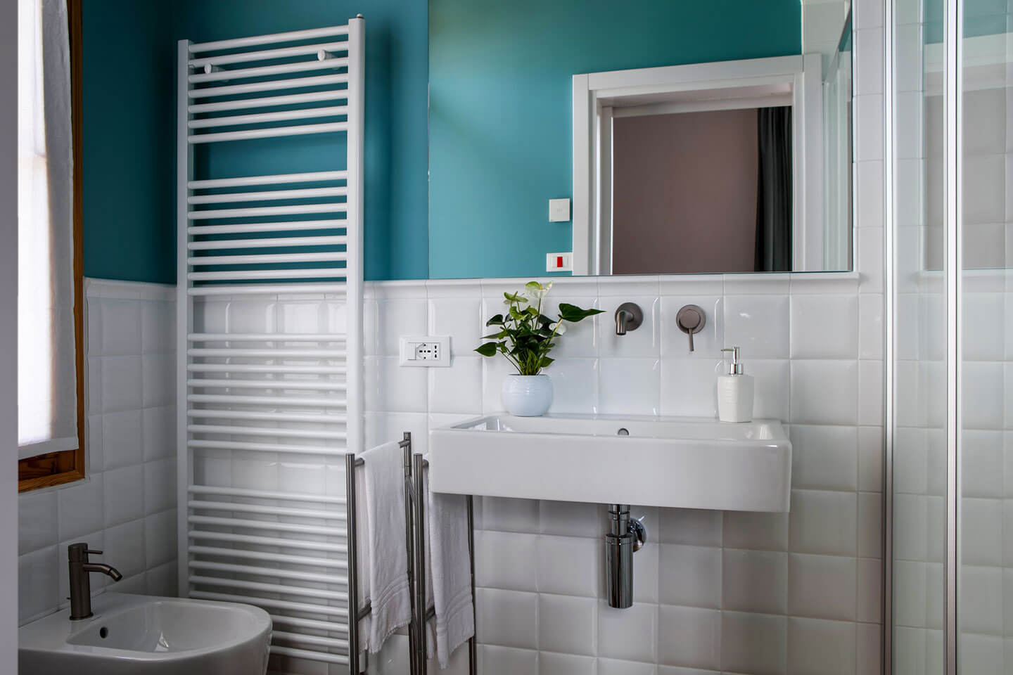 Ravenna-Facade-Install-25426-(2)