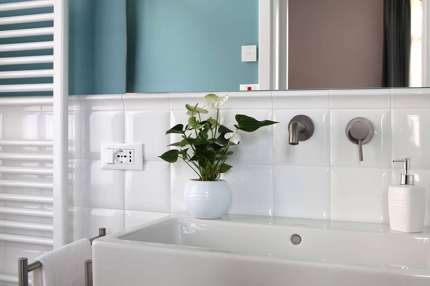 Ravenna-Facade-Install-25426-(6)