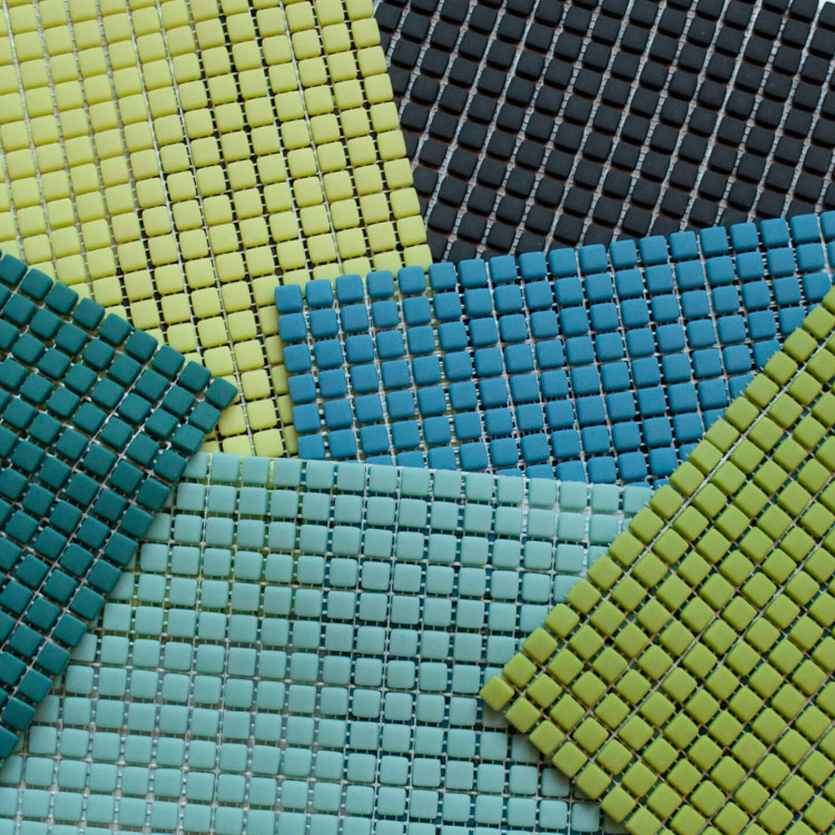 Sync-Enamel-Glass-Mosaic-install-36887-(3)