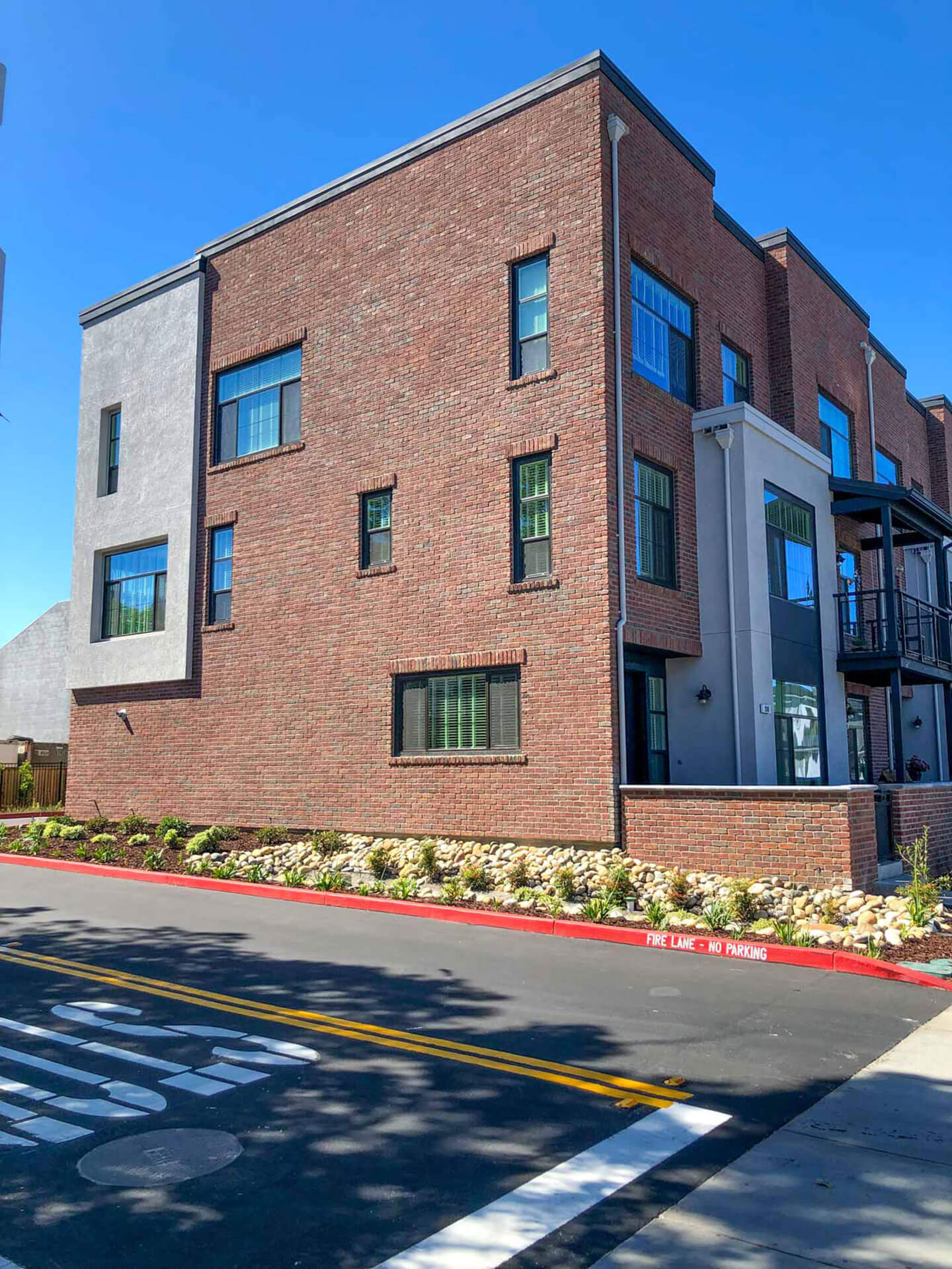 Urban-Brick-Sand-Install-36951-(21)