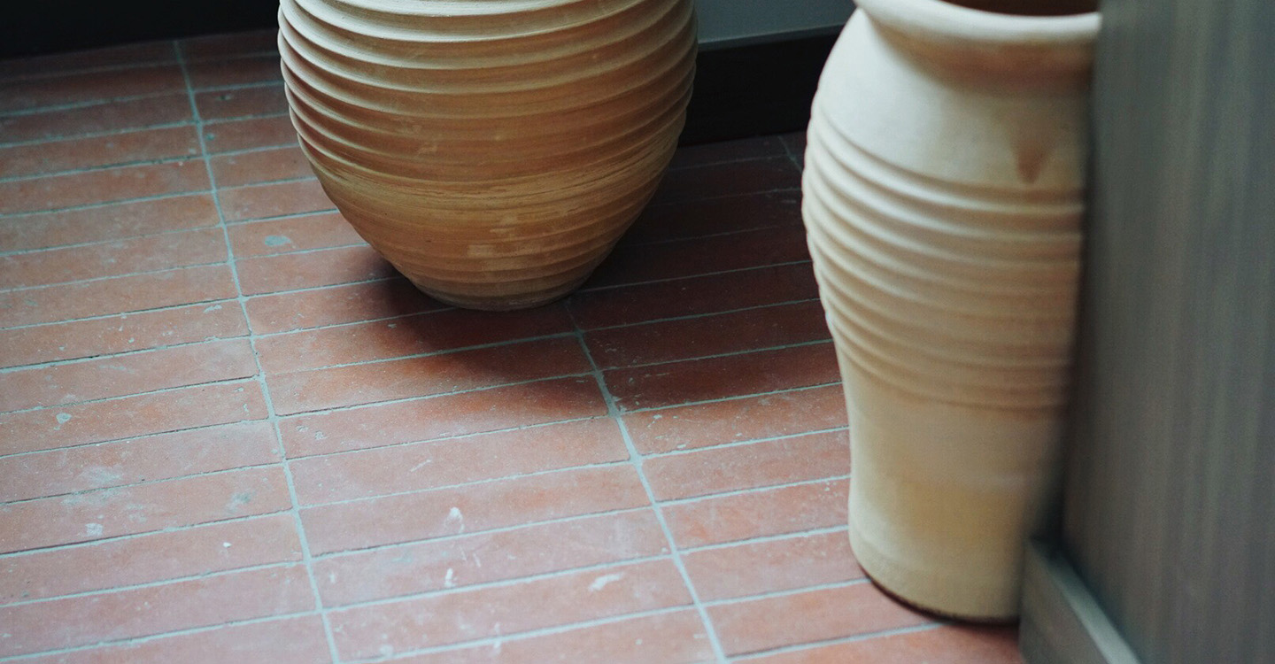 Enrico-Mano-Terracotta-Install-36643-8