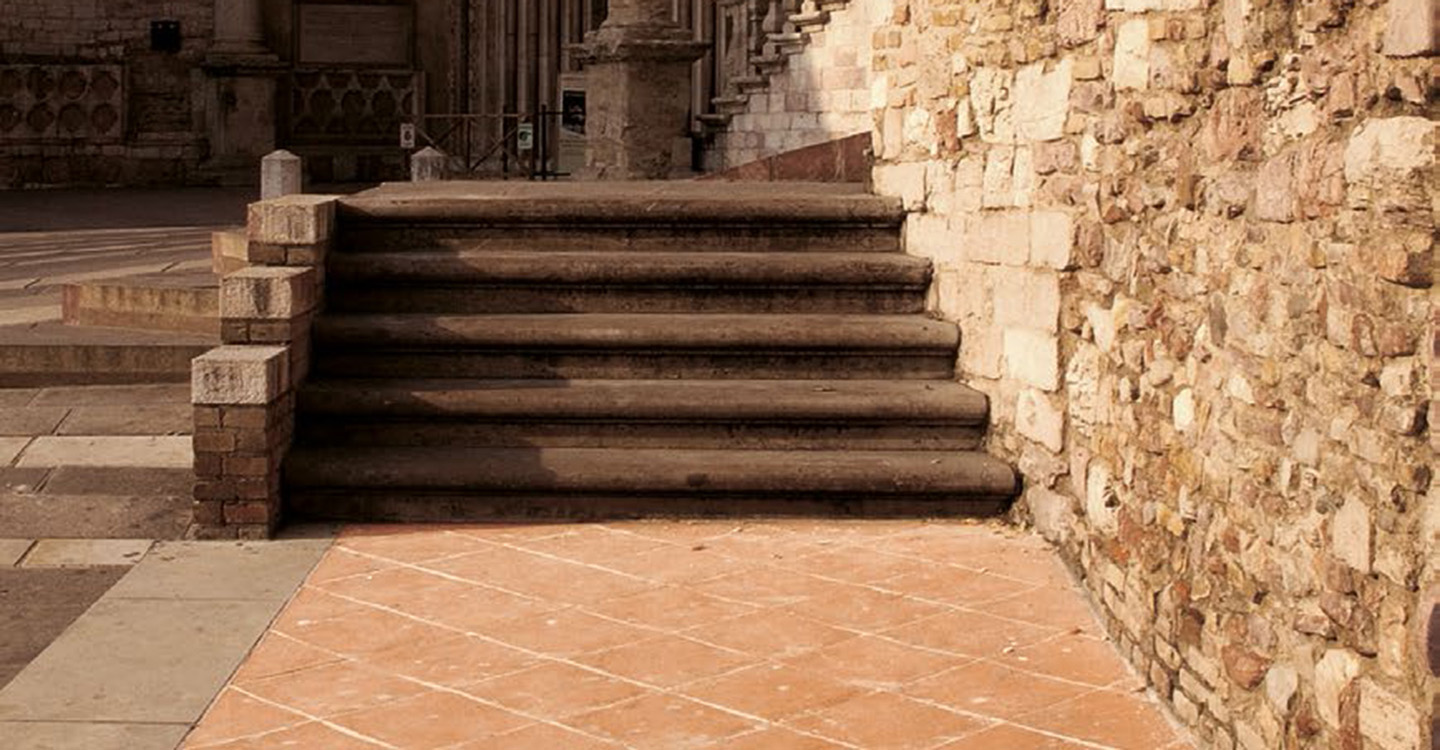 Enrico-Mano-Terracotta-Install-36643-12