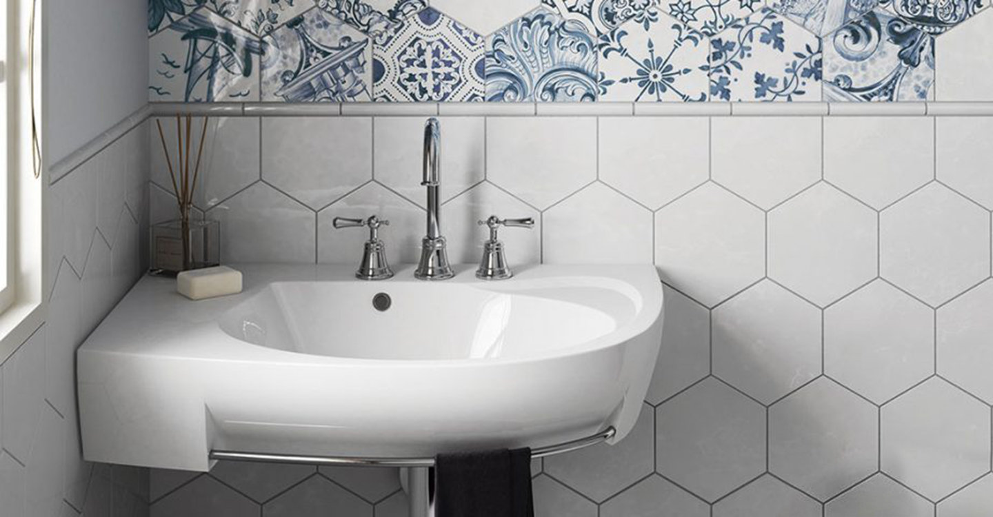 Casey-Hex-White-Glossy-Install-37782-2