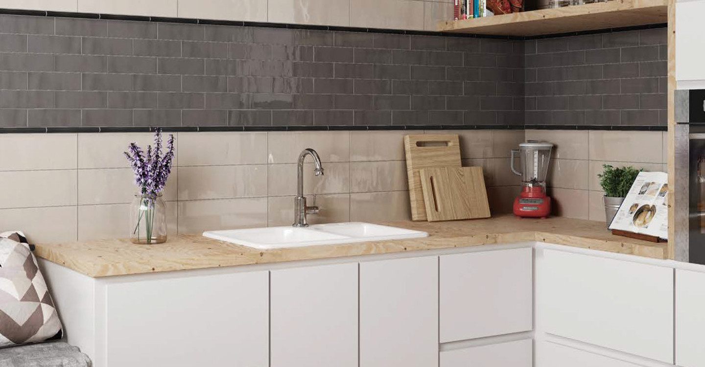 Casey-Home-Graphite-Glossy-Swatch-37790-15