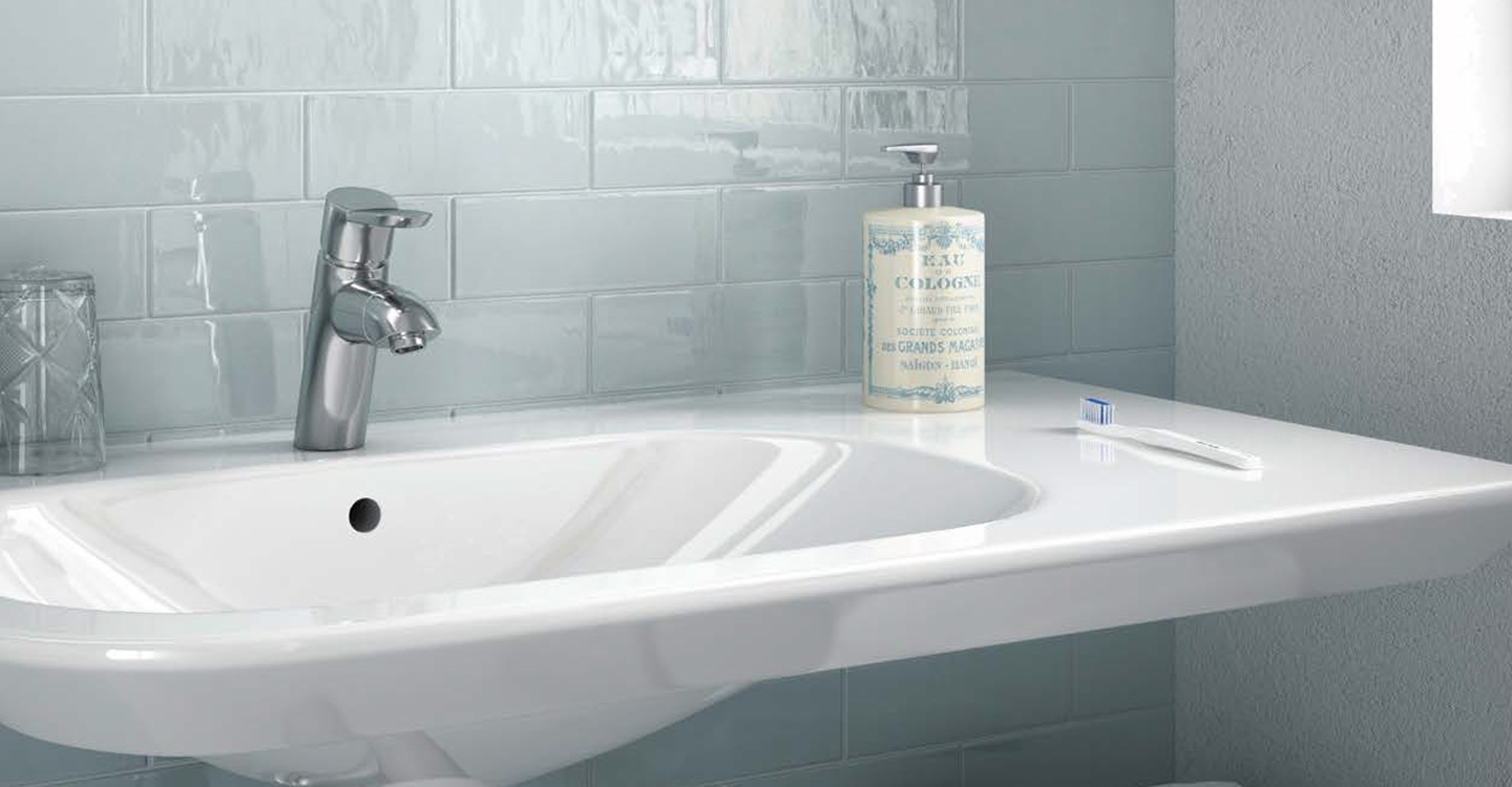 Casey-Home-Soft-Blue-Glossy-Swatch-37795-9