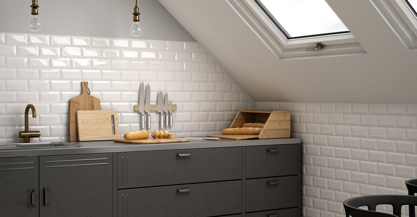 Casey-Metro-White-Glossy-Swatch-37809-4