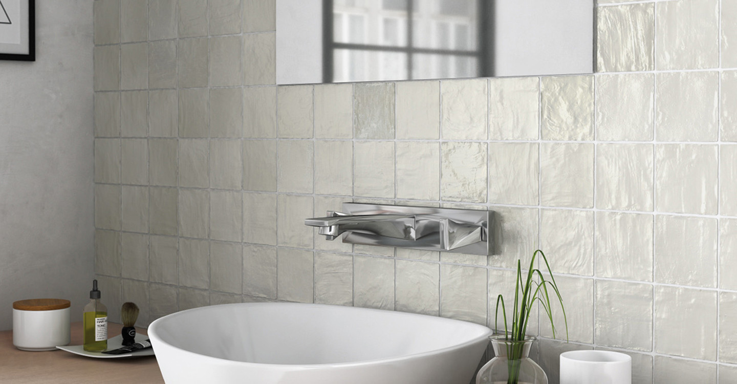 Casey-Plaster-Green-Satin-Swatch-37826-4