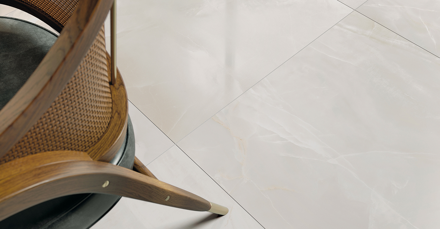 Romagna-Cava-Onice-Bianco-Matte-Install-348150-6