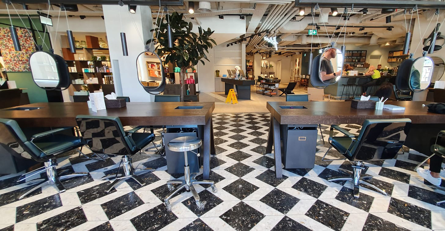 Margo-Aldo-Nero-Portoro-Honed-1.2cm-Install-349602-3