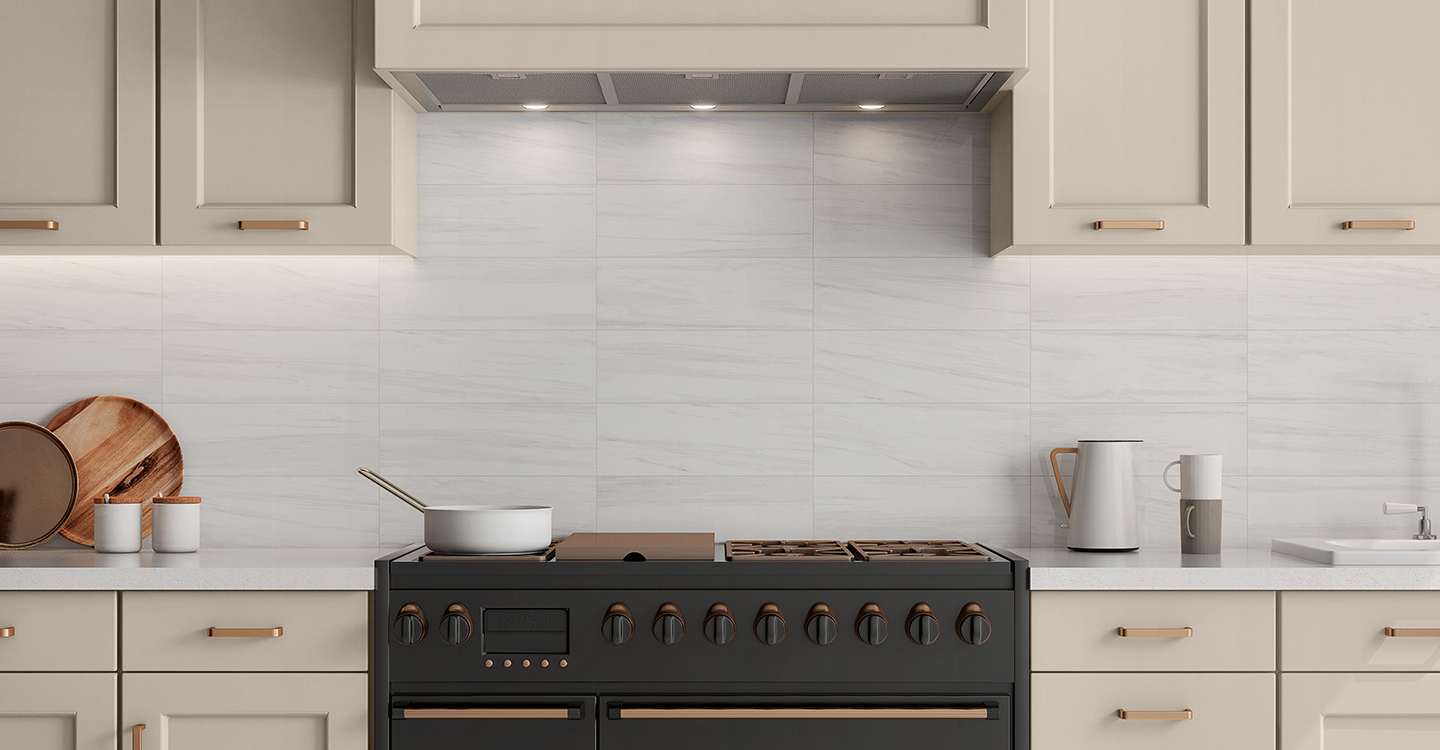 Eden-Apogee-Floor-Lassa-Glossy-Swatch-376936-1