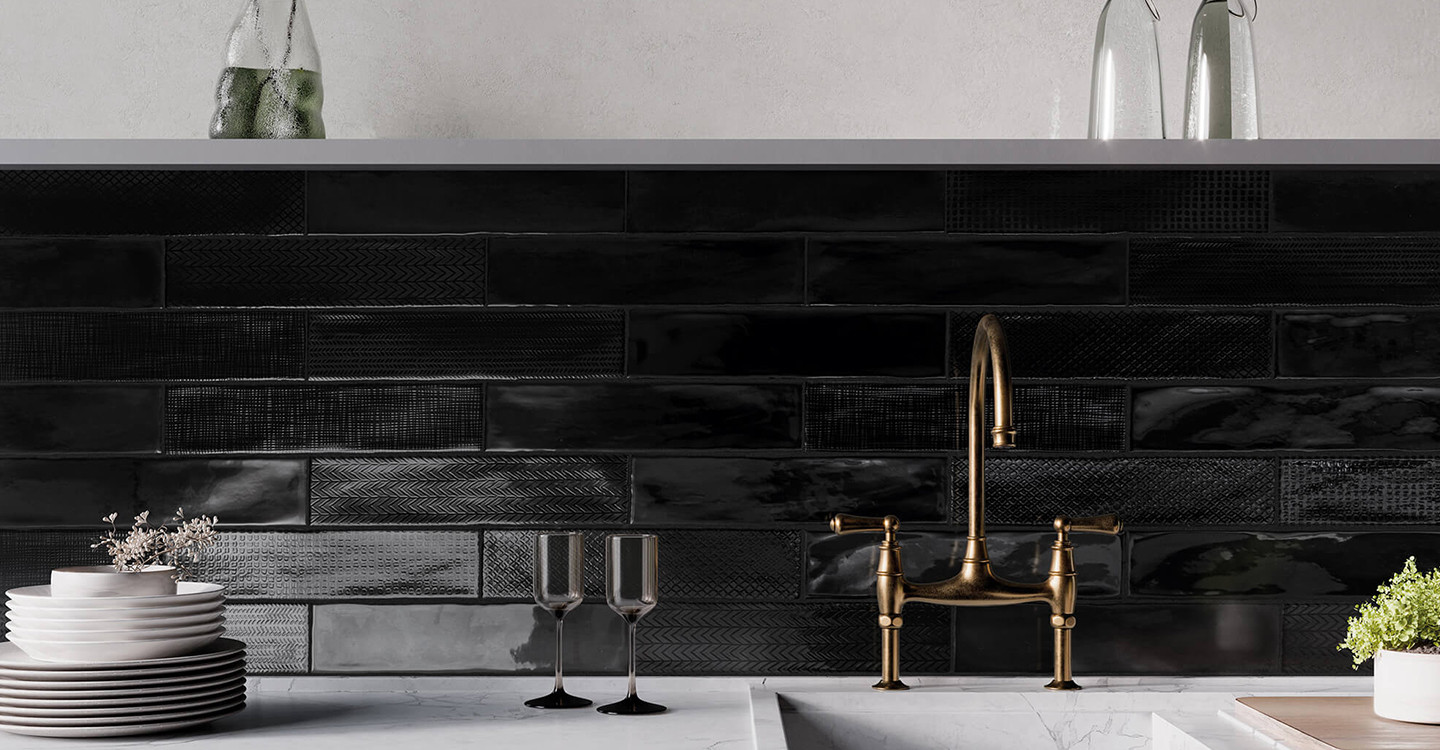 Vicente-Corelli-Black-Glossy-389677