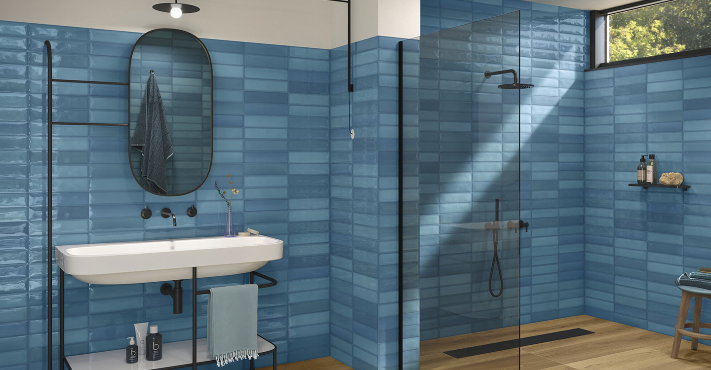 Apogeo-Pouffe-Blue-Glossy-391565 