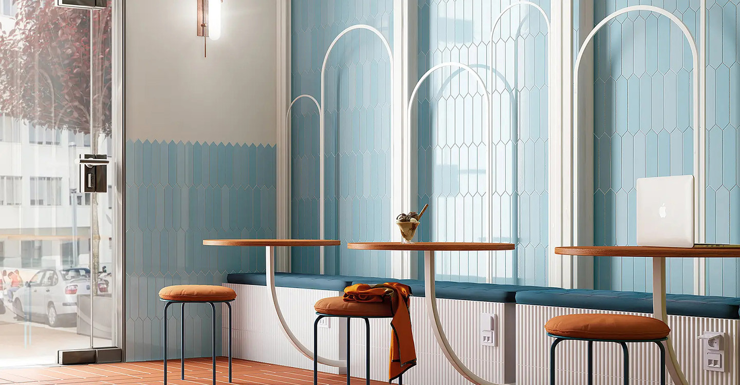 Casey-Parade-Glacier-Glossy-Swatch-388284