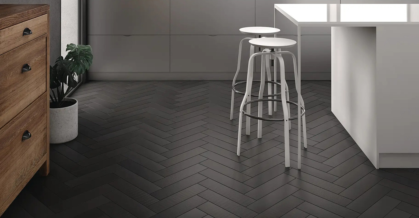 Casey-Larissa-Black-Texture-Mix-Matte-Swatch-387981