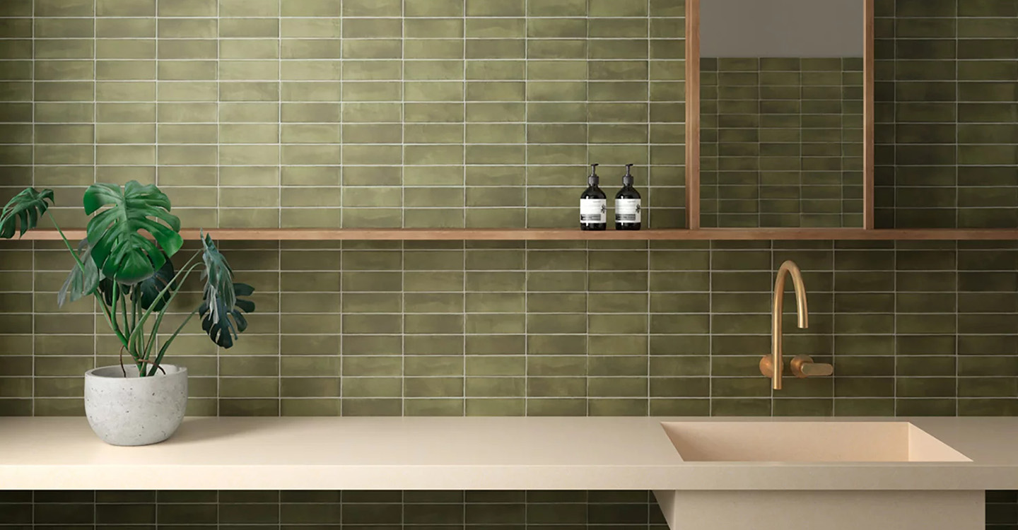 Casey-Colada-Green-Matte-Swatch-388017-1