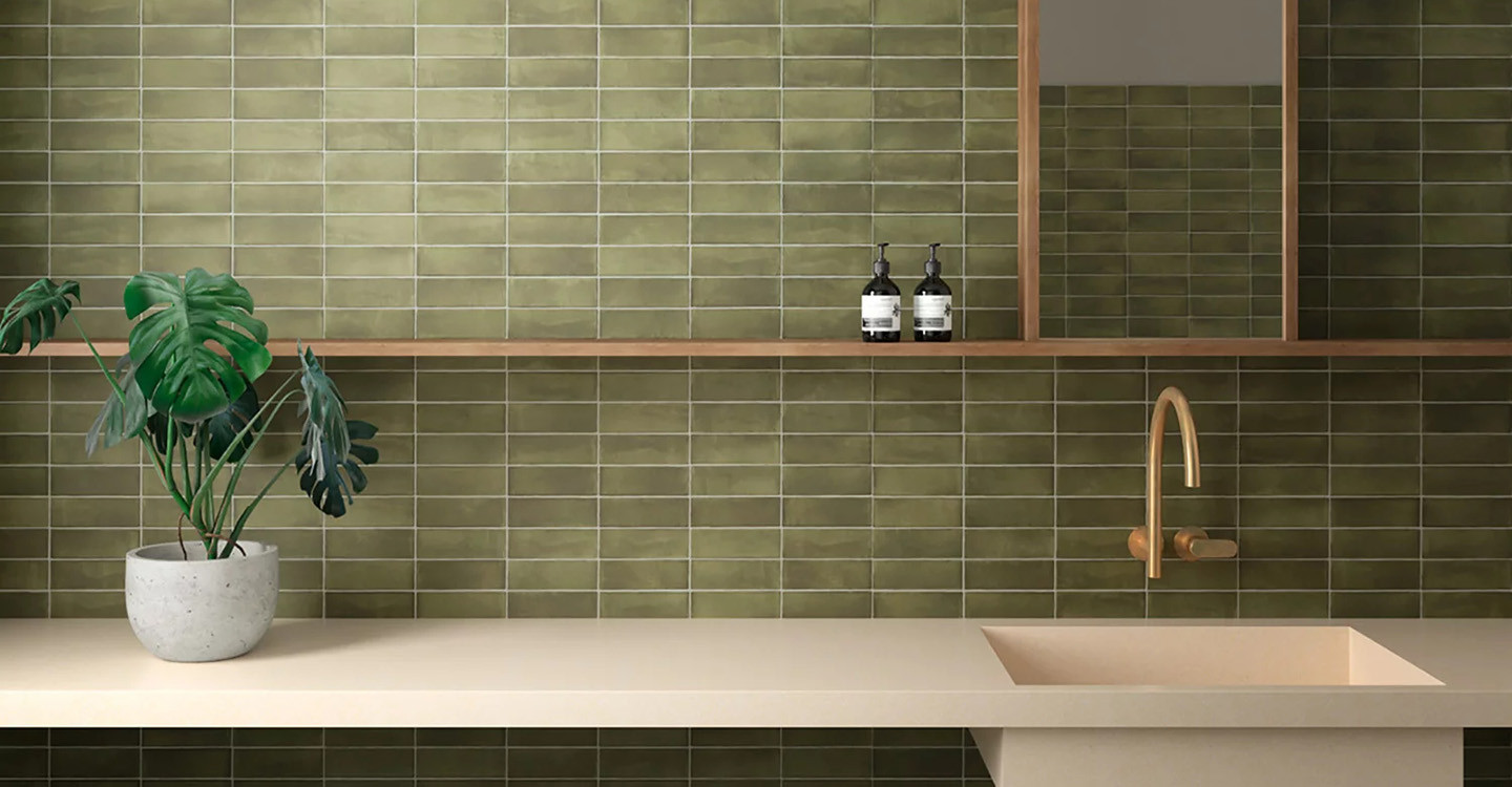 Casey-Colada-Green-Matte-Swatch-388017-1