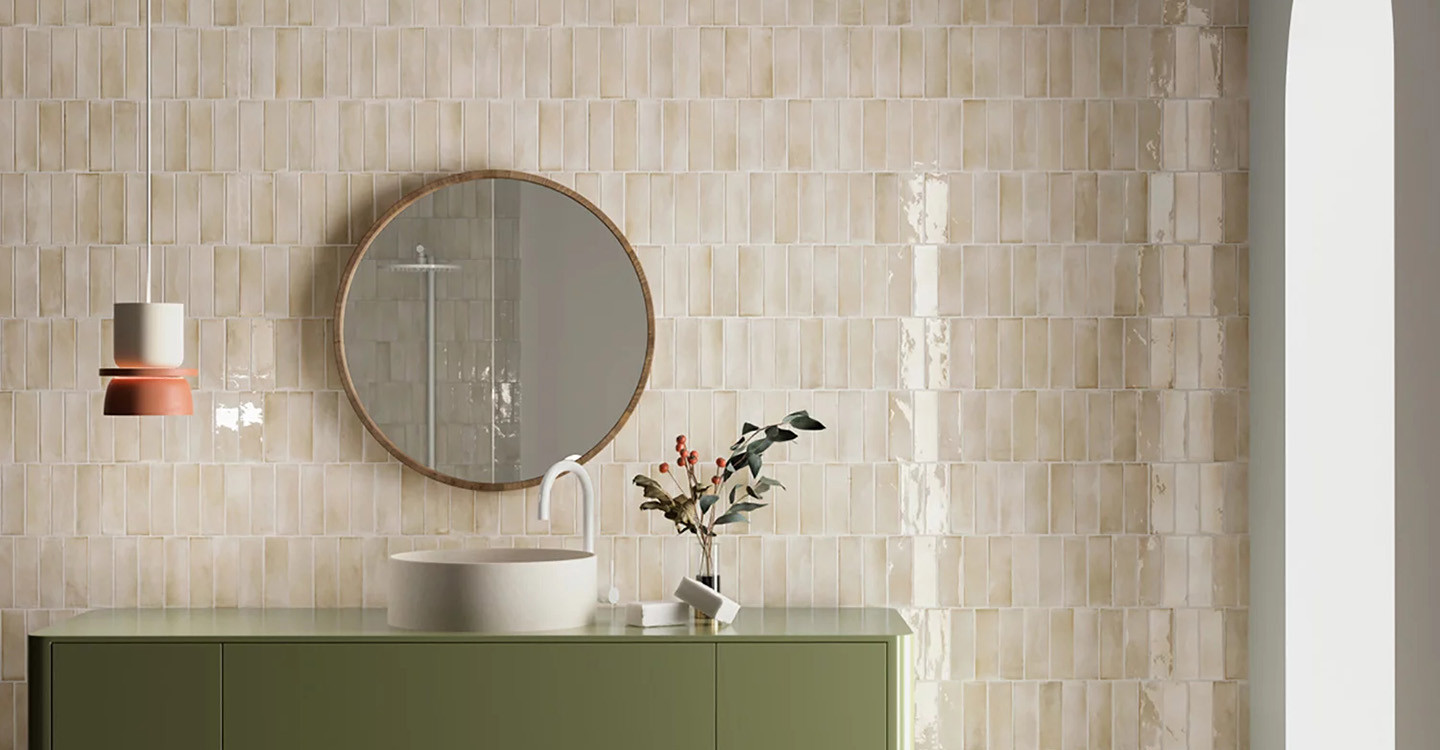 Casey-Colada-Ivory-Glossy-Swatch-388021-1