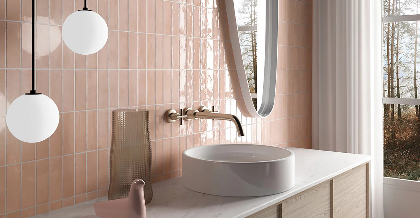 Casey-Colada-Pink-Glossy-Swatch-388022