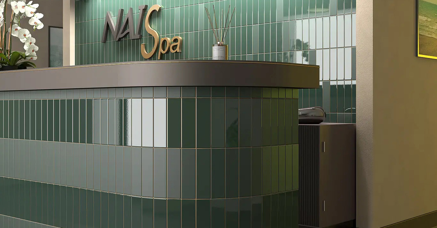 Casey-Opto-Green-Glossy-Matte-Swatch-388039