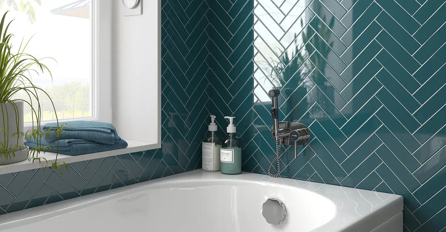 Casey-Opto-Teal-Glossy-Swatch-388040