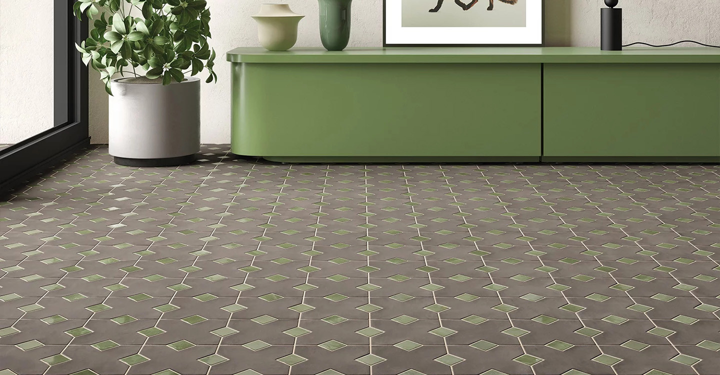 Casey-Phoenix-Charcoal-Matte-388144Casey-Phoenix-Inset-Green-Glossy-388147