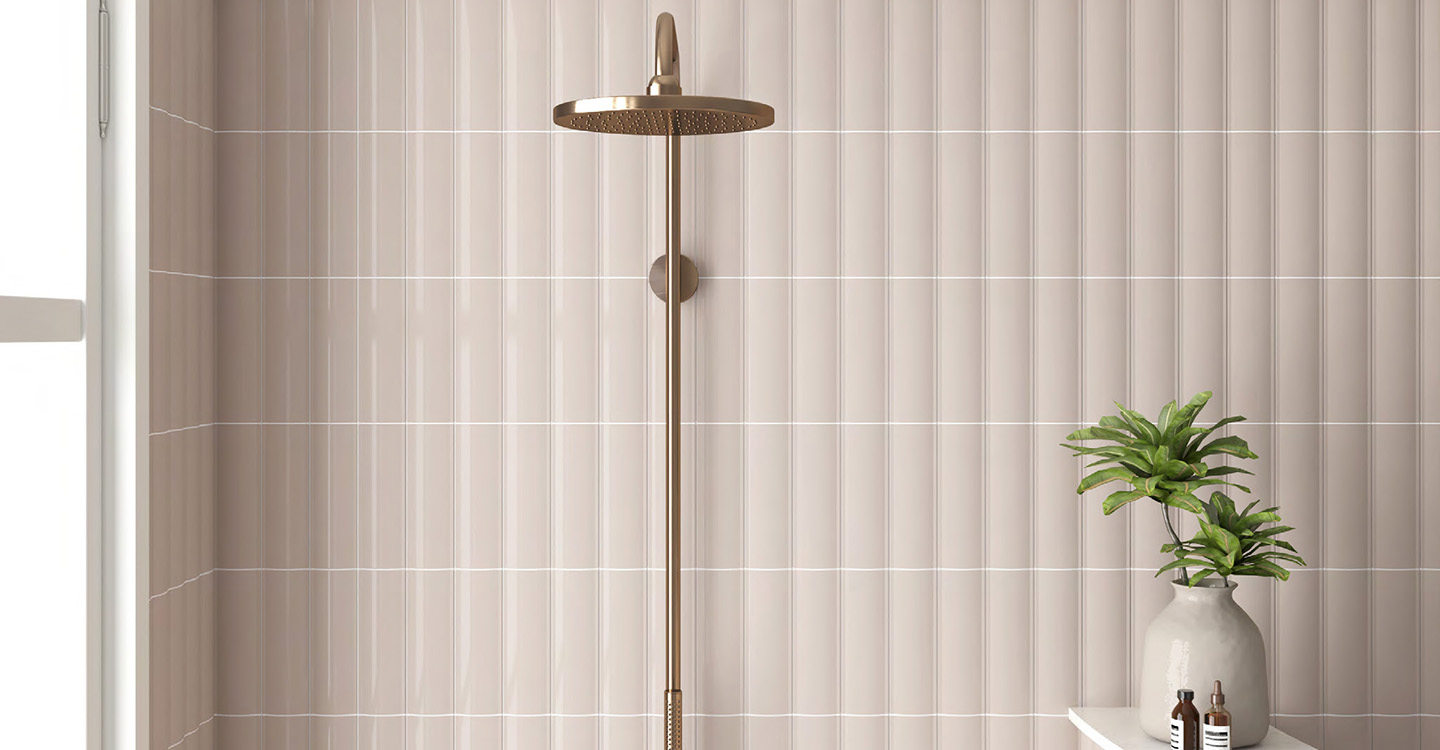 Casey-Roulette-Out-Beige-Glossy-Swatch-388177