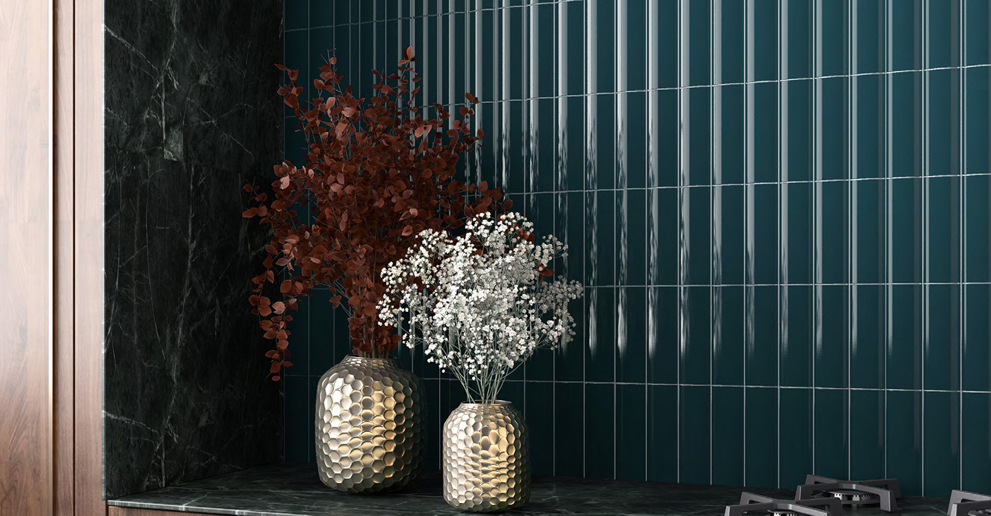 Casey-Roulette-Out-Blue-Glossy-Swatch-388183