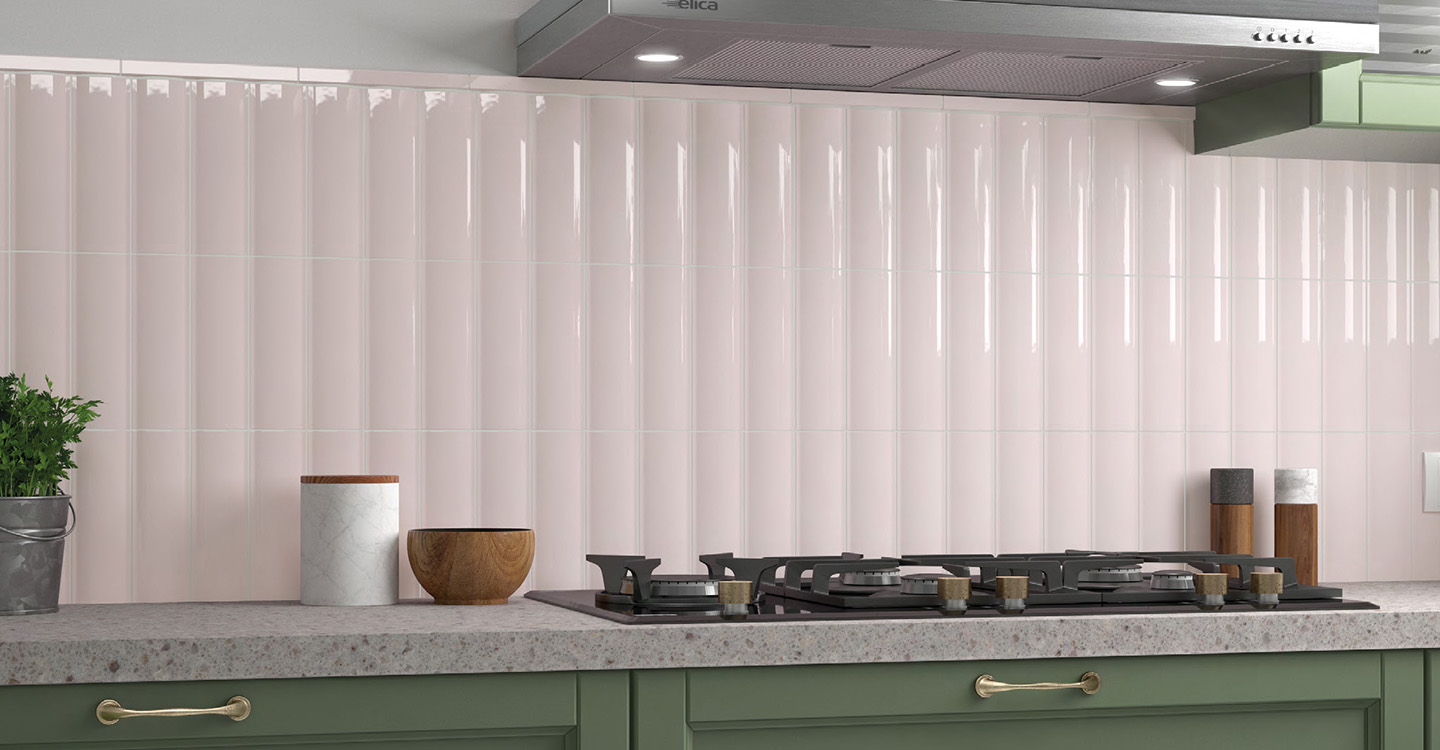 Casey-Roulette-Out-Pink-Glossy-Swatch-388178