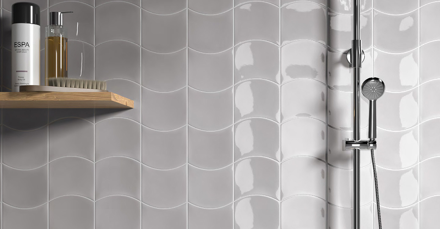 Casey-Billow-Grey-Glossy-Swatch-388211