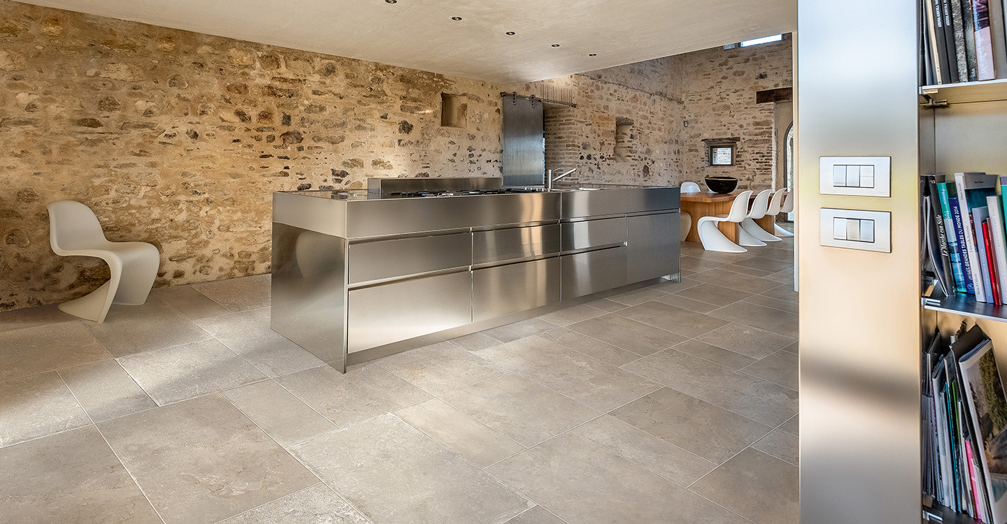 Affine-Catarina-Taupe-Antislip-Swatch-381209-14