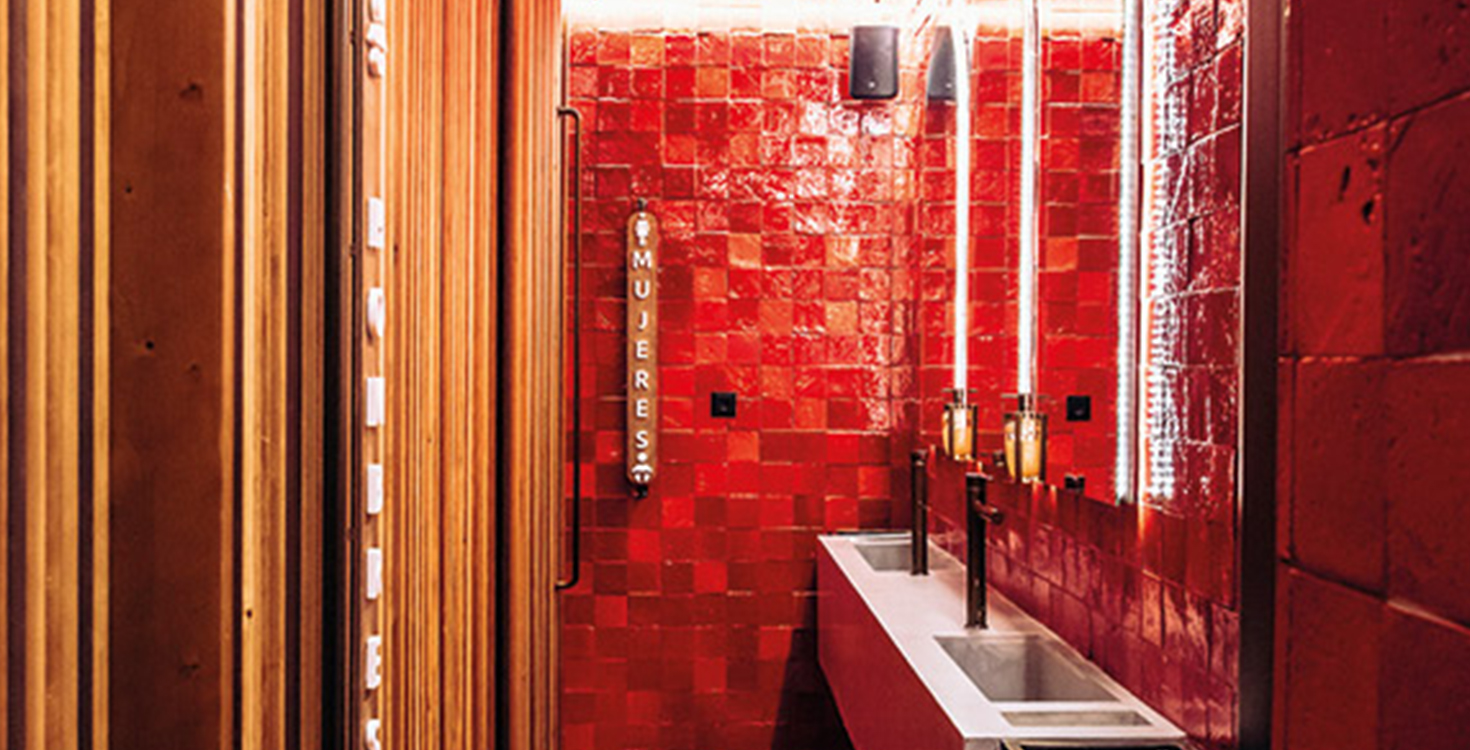 Amparo-Palma-Rustic-Red-Glossy-408483-3