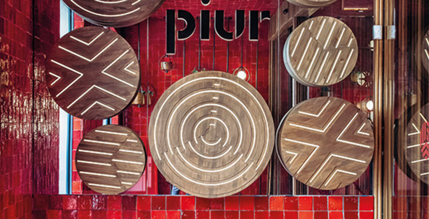 Amparo-Palma-Rustic-Red-Glossy-408483