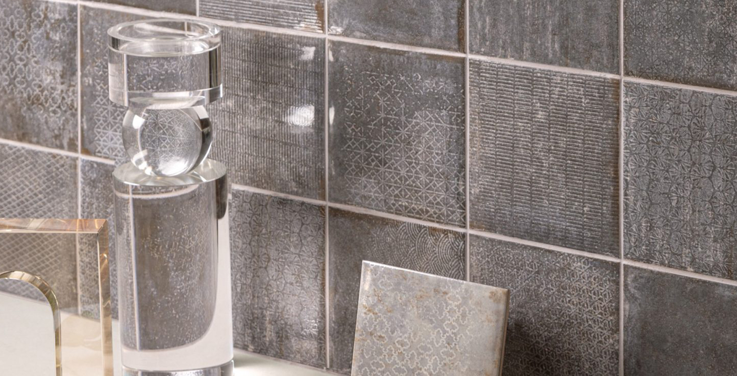 Madras-Canvas-Black-Mix-Glossy-404274