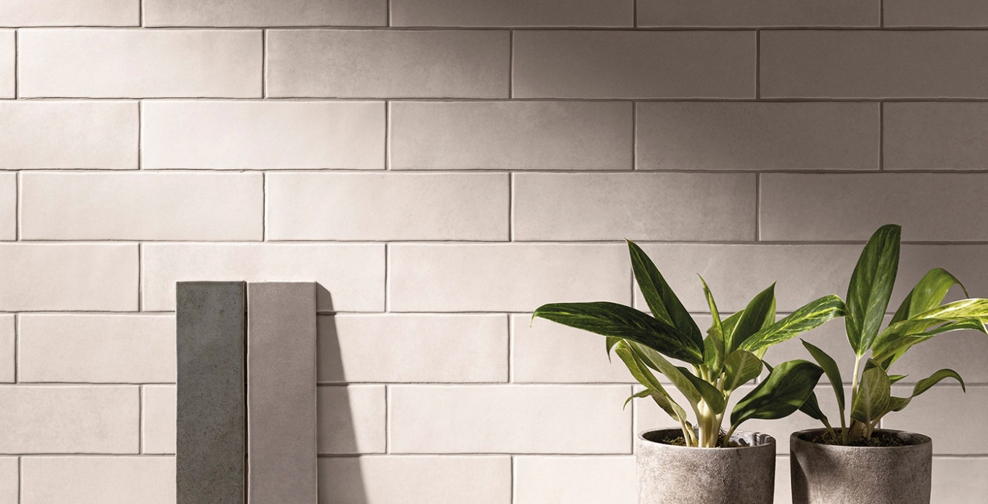 Madras-Camille-Ivory-Glossy-404300-1