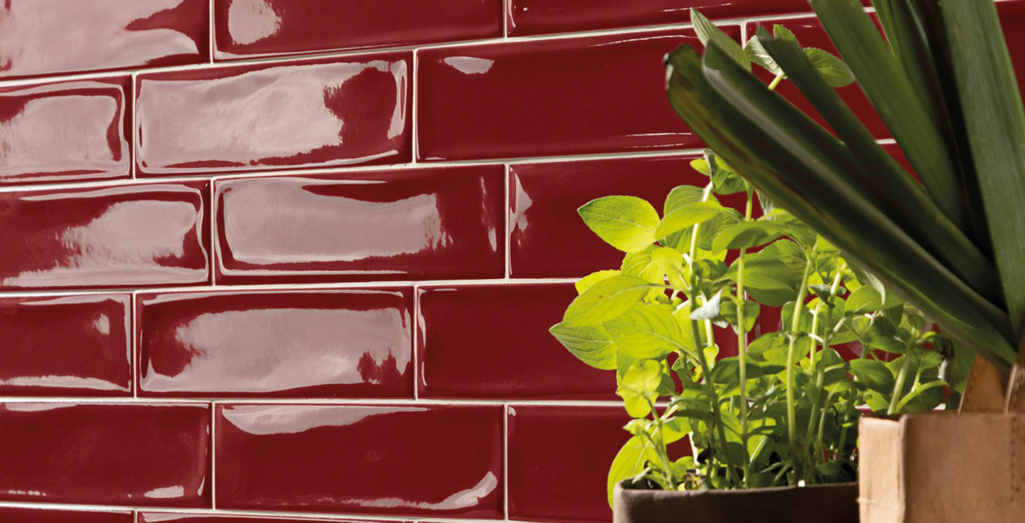 Madras-Trellis-Red-Glossy-404315-1