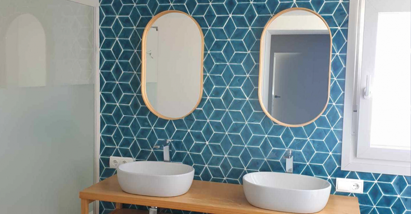 Monte-Estella-Cerulean-Glossy-447059