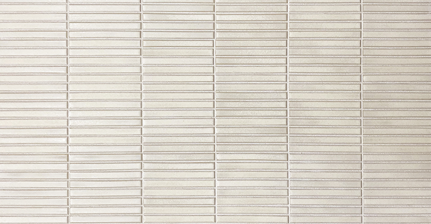 Ureshi-Majime-Antique-Ivory-Satin-451030-Install-002