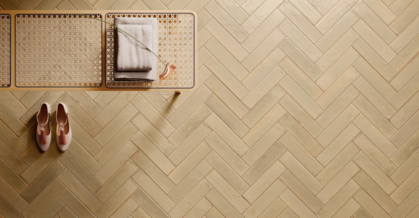 Quarto-Bella-Sand-Glossy-463008-001-Install