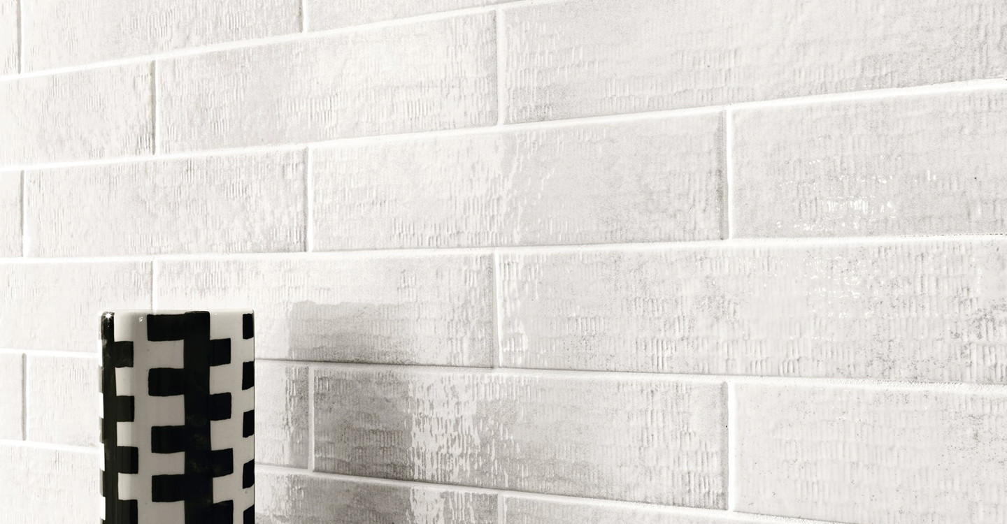 Forte-Shoji-Talc-Glossy-457039-002-Install