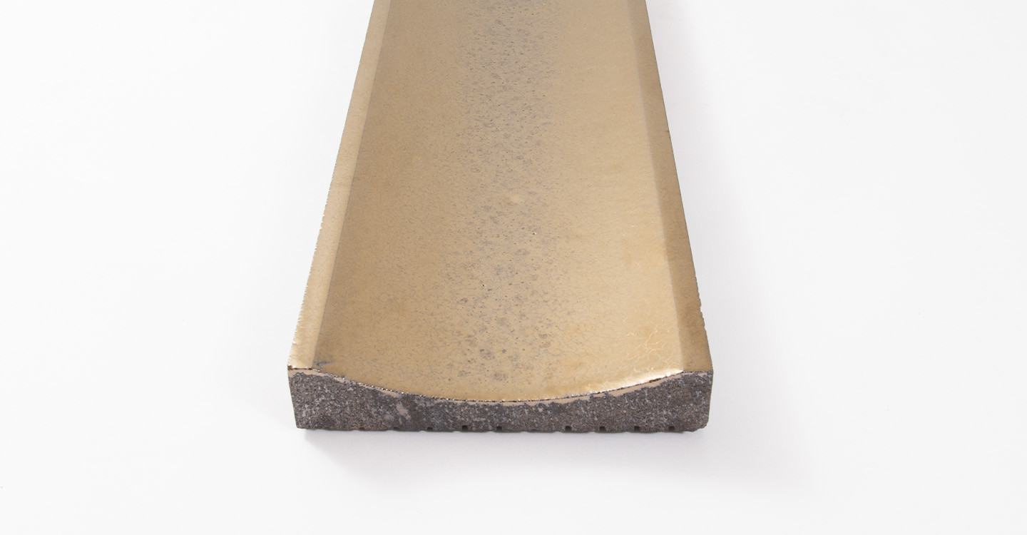 Magellan-Fire-Stone-Concave-Gold-Metallic-3cm-469546-Profile-001-Detail