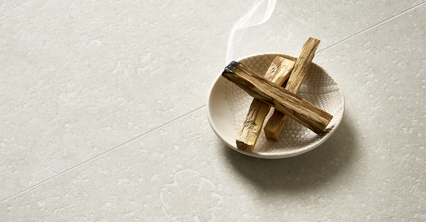 Fabbrino-Spire-White-Matte-475229-Install