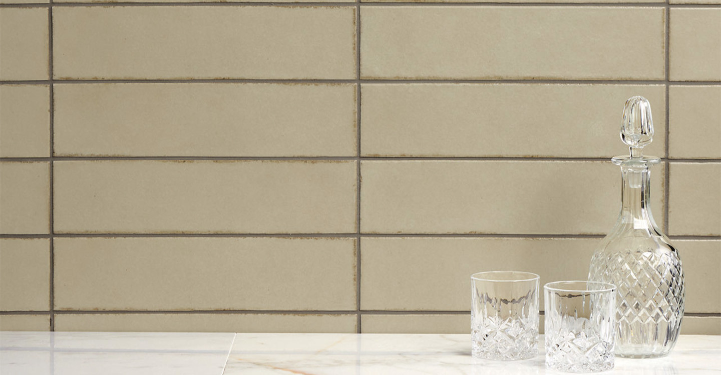 Bristol-Dillon-Sand-Glossy-485873-Install